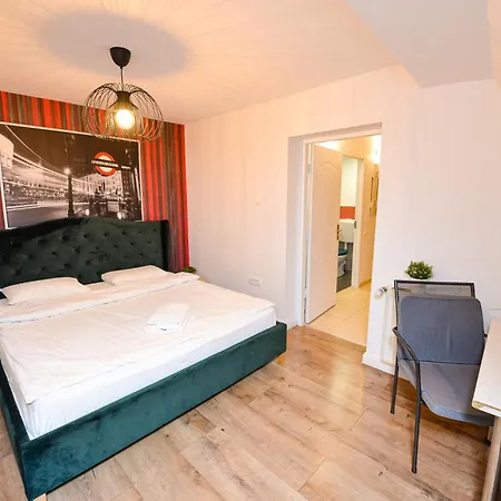 Ideal Unirii Square * Bukarest