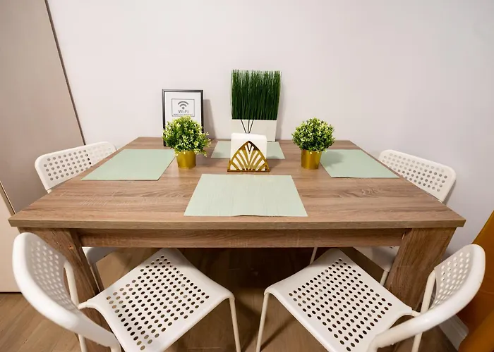 Ideal Unirii Square *