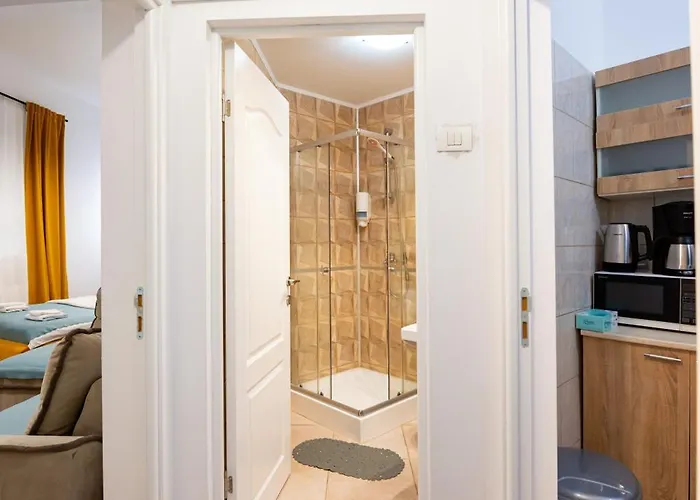 Ideal Unirii Square * 布加勒斯特