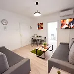 Ideal Unirii Square *