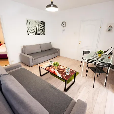 Ideal Unirii Square *