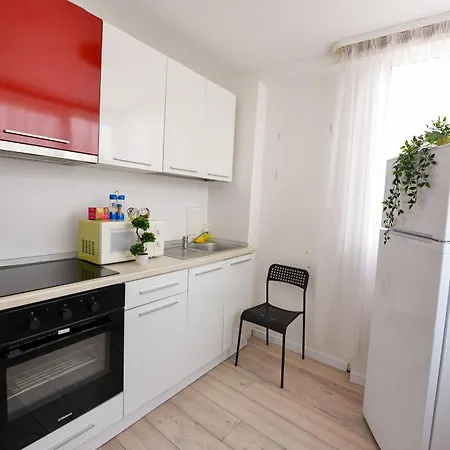 Ideal Unirii Square * Bucureşti