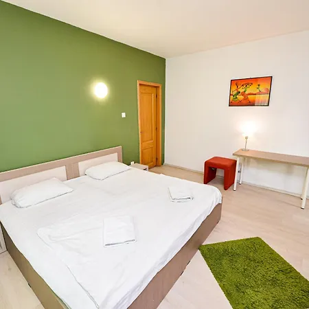 Ideal Unirii Square *