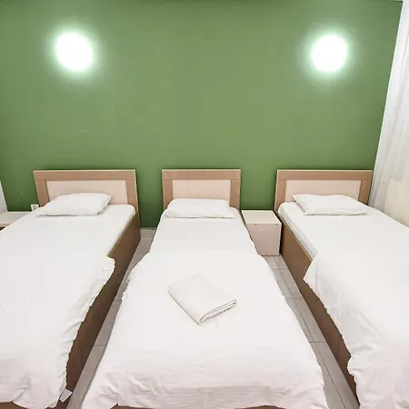 Ideal Unirii Square Bucureşti