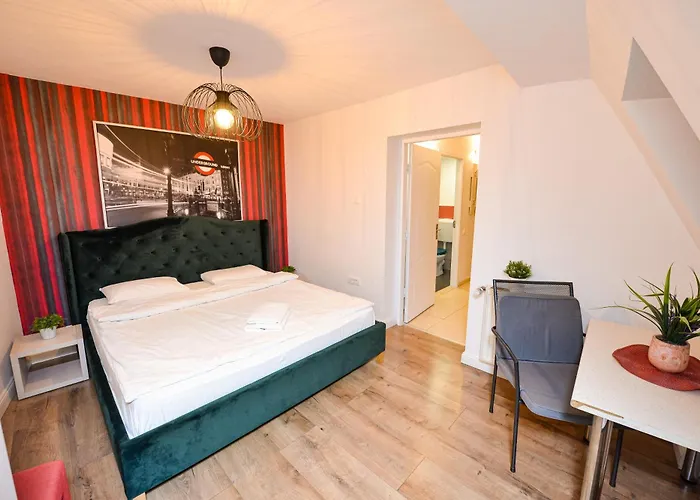 Ideal Unirii Square * Bukarest